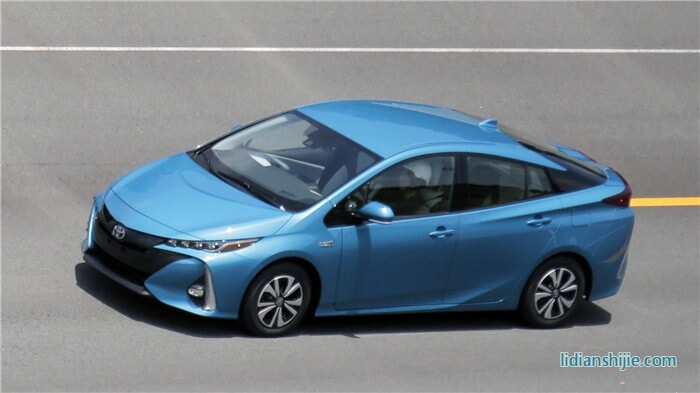 豐田混動(dòng)汽車