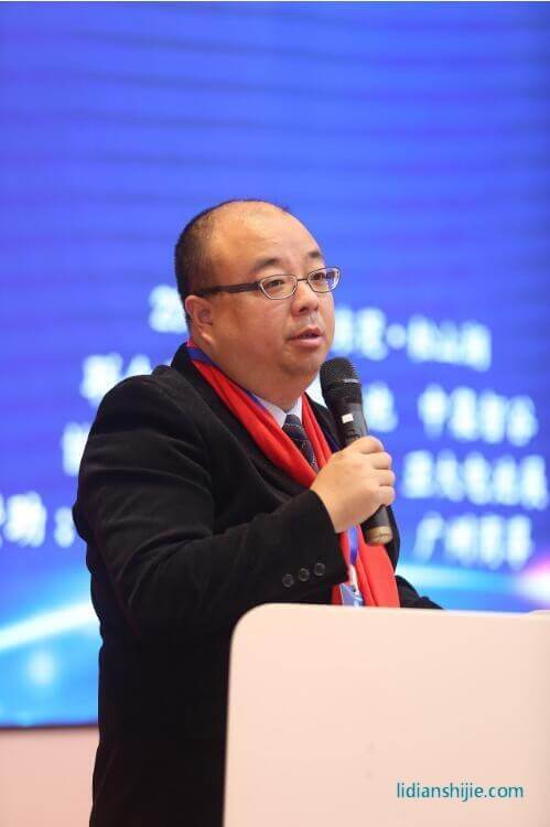 正業(yè)科技范斌當選為協(xié)會第一位、同時也是目前唯一一位常務副會長。范總在致辭中言辭懇切,表示將與其他領導一起帶領秘書處更進一步做好協(xié)會未來的工作